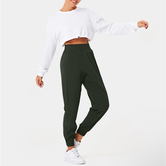 NWT HALARA High Waisted Elastic Waistband Hiking Joggers Size: Small Petite - Picture 5 of 7